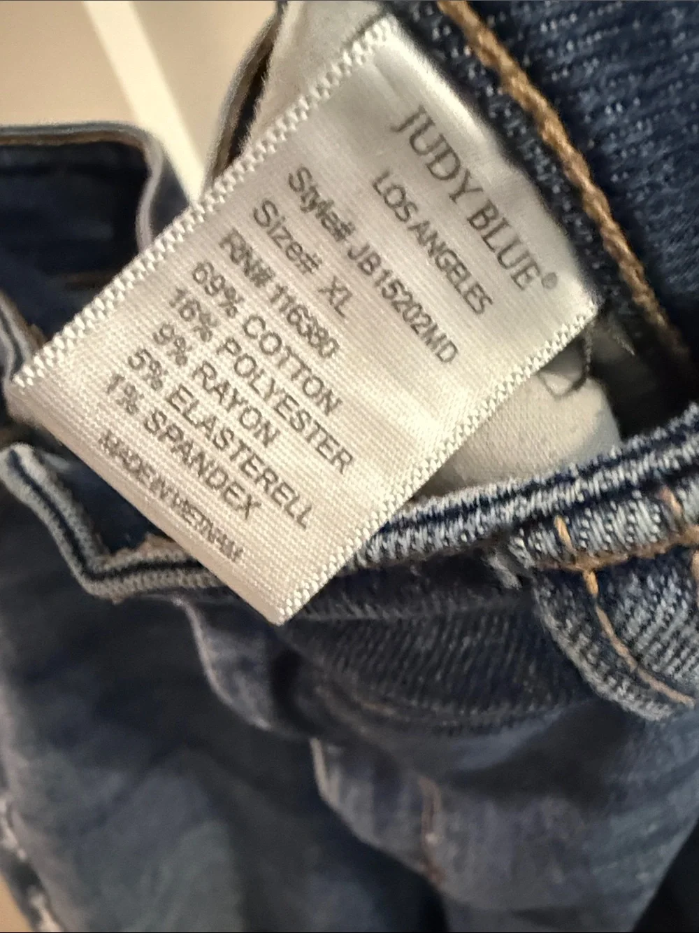 Judy Blue Women’s XL Distressed Bermuda Denim Shorts Raw Hem Stretch